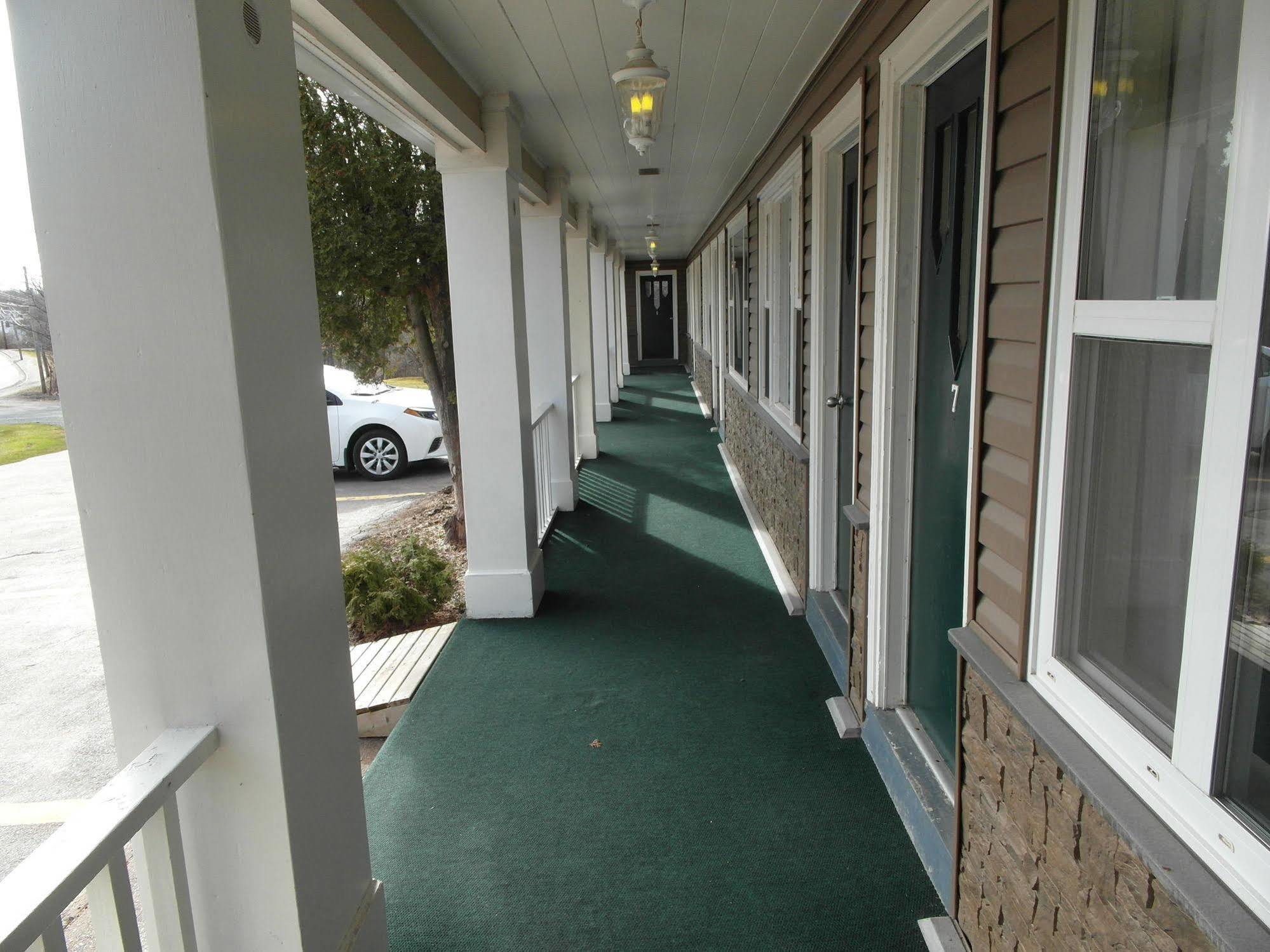 Lionstone Inn Motel & Cottages Pictou Dış mekan fotoğraf