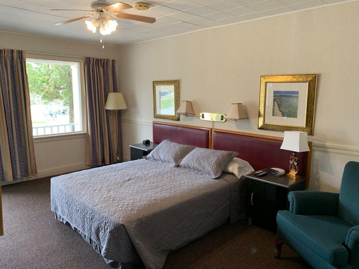 Lionstone Inn Motel & Cottages Pictou Dış mekan fotoğraf